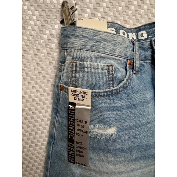 S.O.N.G. High Rise Mom Shorts - Picture 8 of 10